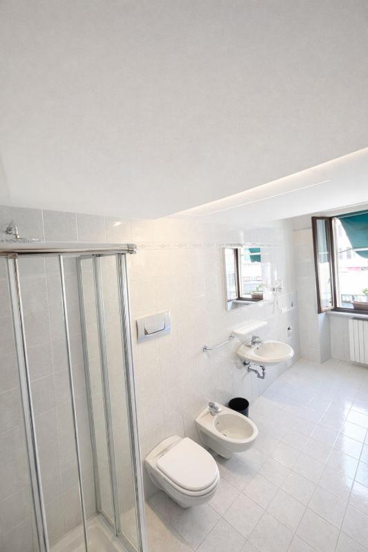 Vinessa Rooms - image 23