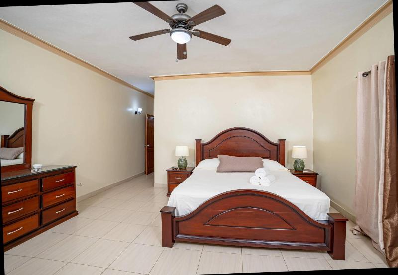 Spacious 8 Bedroom 10 Bath Villa THE CENTER of Sosua - image 37