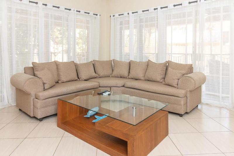 Spacious 8 Bedroom 10 Bath Villa THE CENTER of Sosua - image 32