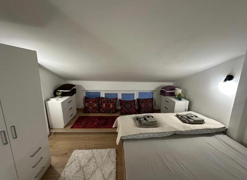 Old Town Central Loft 23 - image 9
