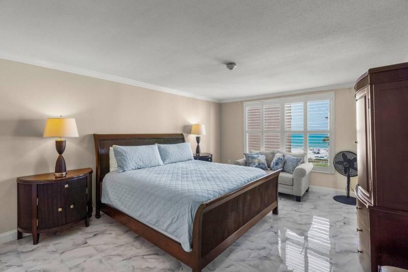 Siesta Breakers With Ocean Views 5th Floor - image 21