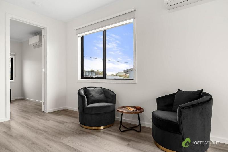 Stunning Brand New Coastal Residence - Ocean View - image 22