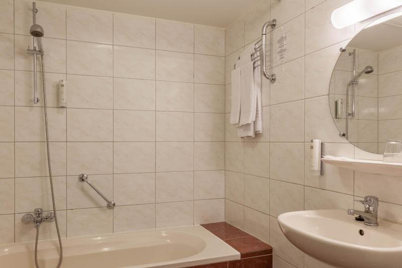 Junior King Suite image 1