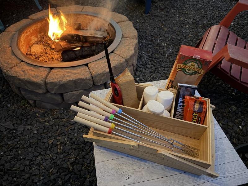 Pet-Friendly 3BR - Fire Pit & Games Near Sea World - image 16