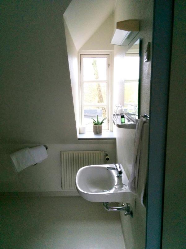 Double Room with Private Bathroom image 2
