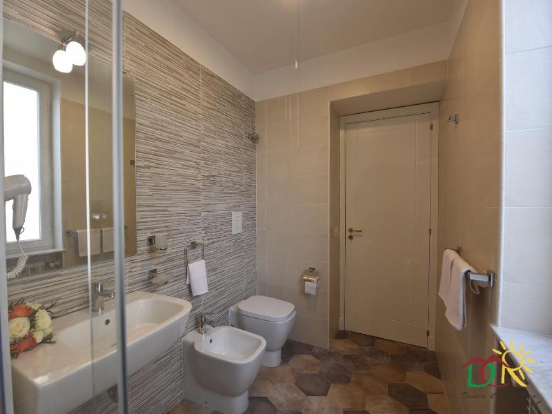 Small Double Room image 2