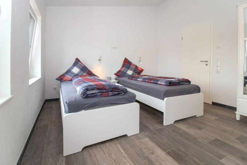 Zum-Stall - image 2