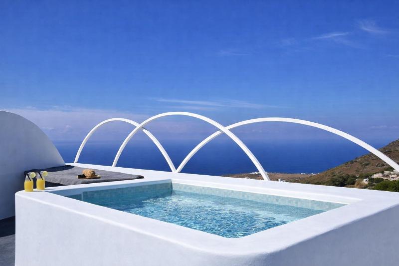 Hotiday Santorini Oia - image 16