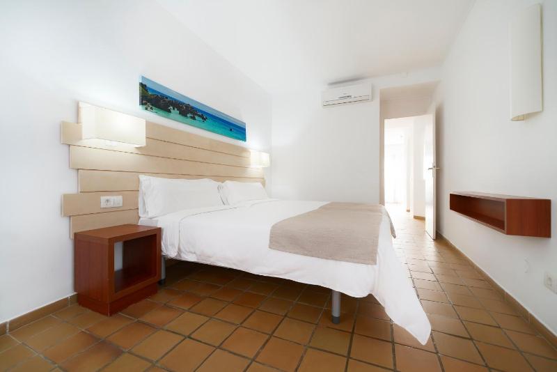 Bluesea Bahia Fanabe & Villas - image 15