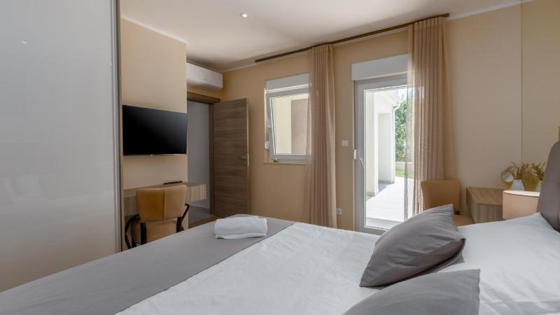Villa Cissa by Villas Guide - image 26