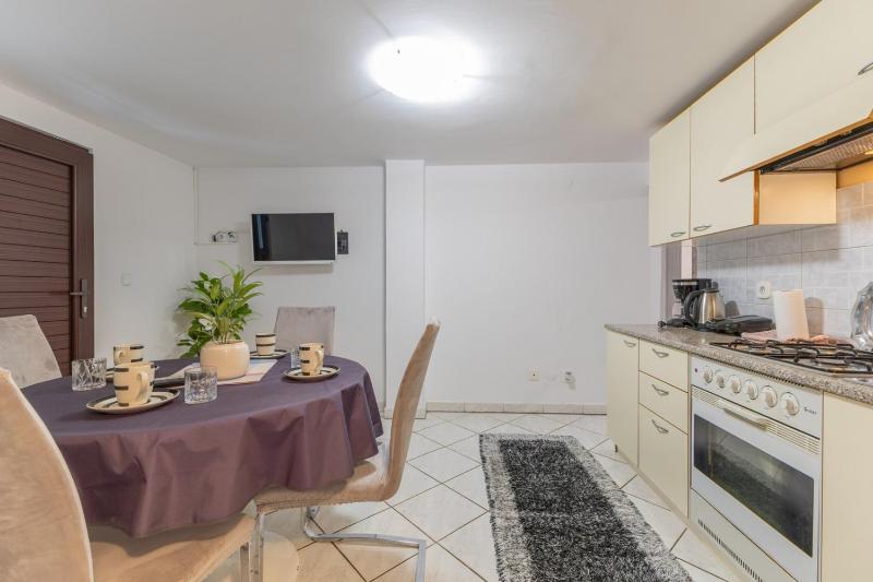 Apartments Aida - image 2