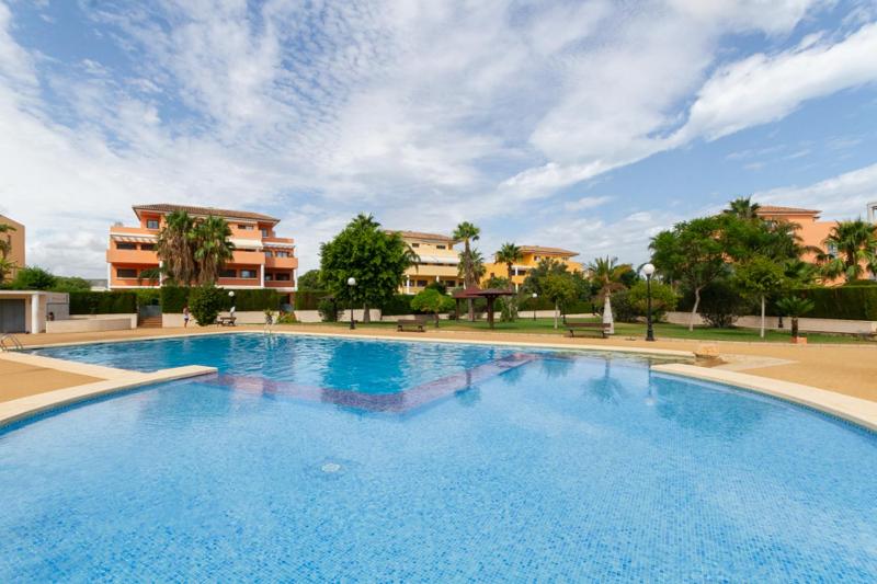 Lujoso Triplex Residencial Azahares by costablancarent - image 3