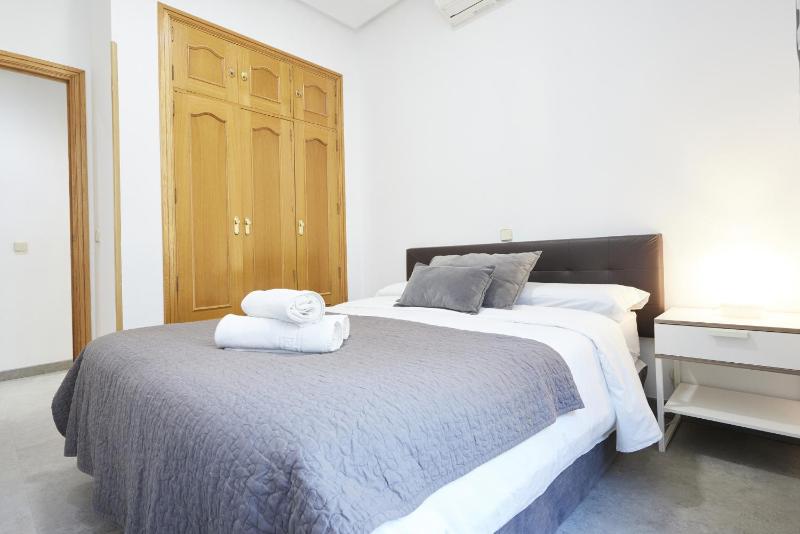 Santa Rosa Madrid 204 by Escape Home - image 4