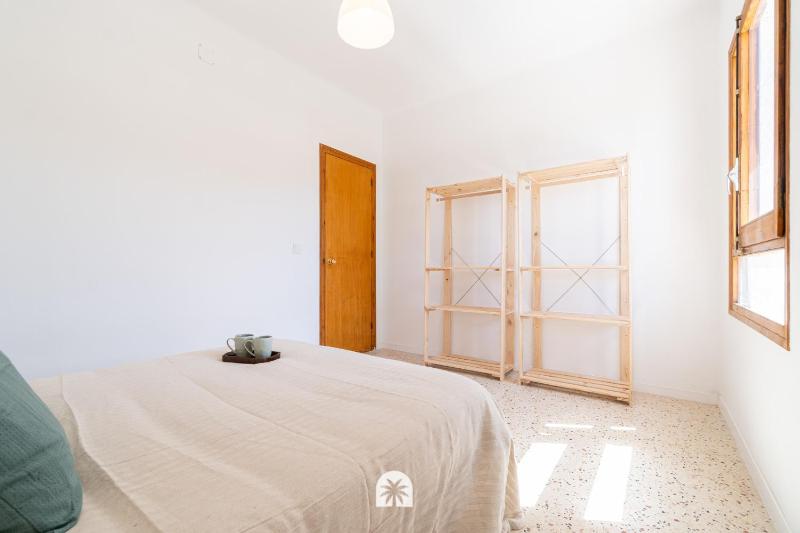 Mediterranean Way - Apartamento privado en villa compartida con piscina - image 47