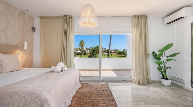 VACATION MARBELLA I Villa Sirio Golf-Front Villa Private Heated Pool BBQ Privacy World-Class Dining 10 min from Puerto Banus - image 44
