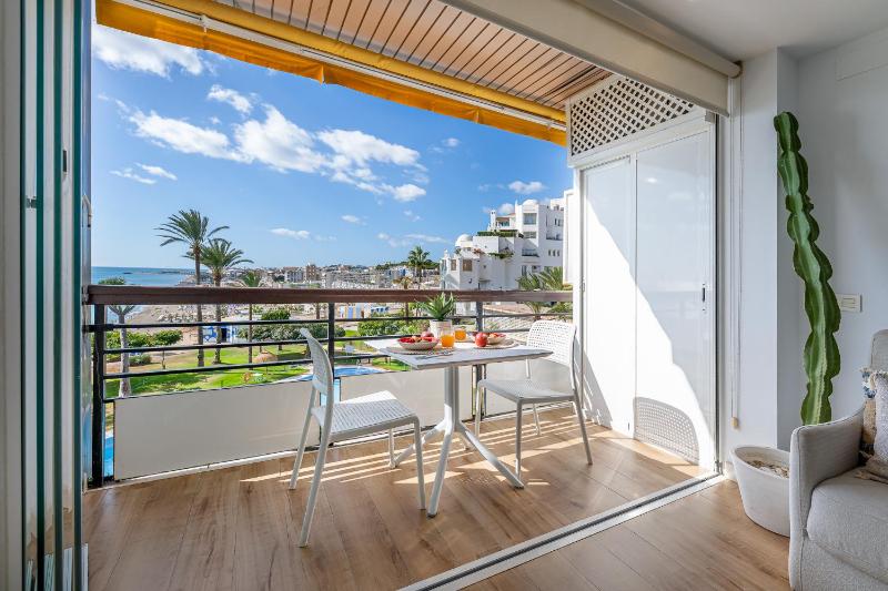 797 HOLIDAY RENTALS - Estudio con vistas frontales al Mar - image 27