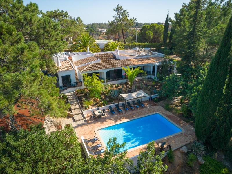 Casa Palmeiras Luxury Tranquil area BBQ Large Pool - image 35