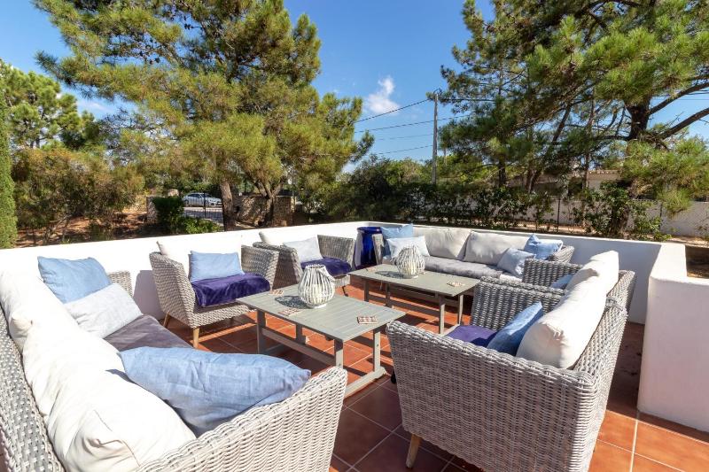 Casa Palmeiras Luxury Tranquil area BBQ Large Pool - image 5