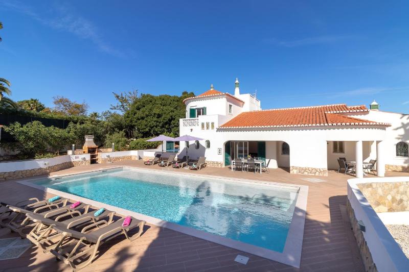 Casa Rainha Near Carvoeiro pool BBQ - image 22