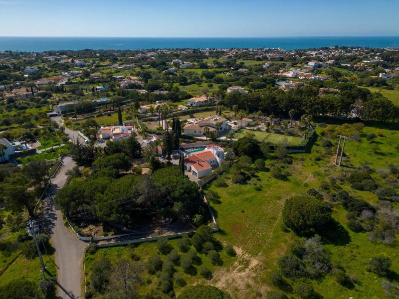 Casa Rainha Near Carvoeiro pool BBQ - image 11