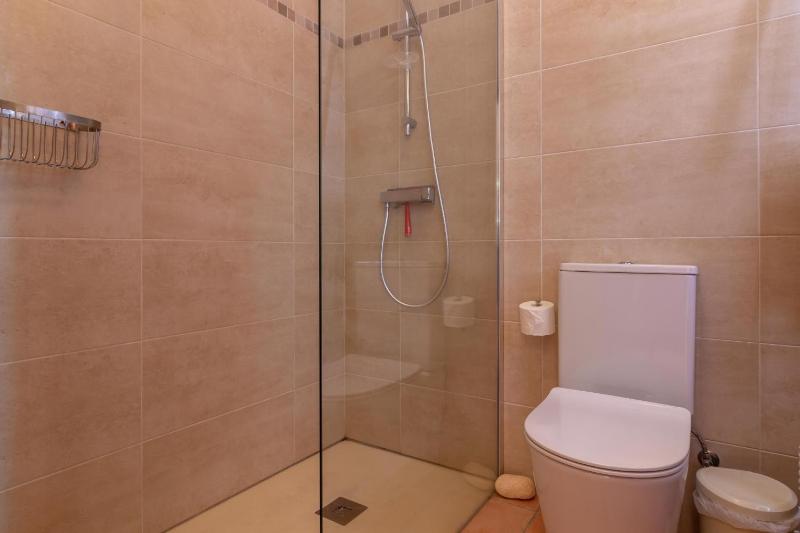 Front line townhouse Face la mer in Ferragudo luxury sea views - image 21