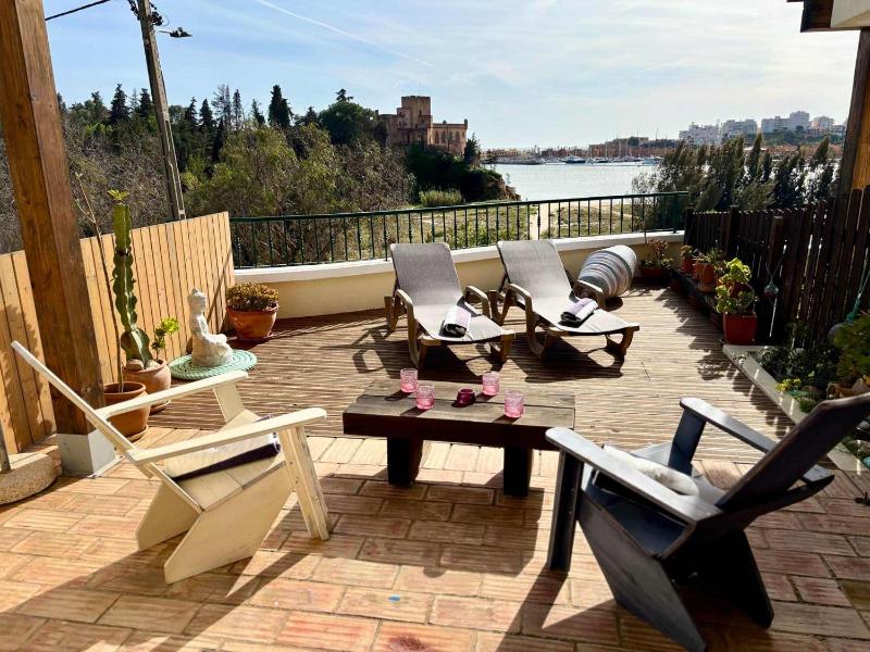 Front line townhouse Face la mer in Ferragudo luxury sea views - image 39