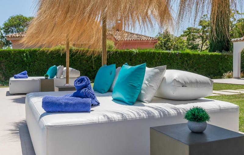 VACATION MARBELLA I Villa Sirio Golf-Front Villa Private Heated Pool BBQ Privacy World-Class Dining 10 min from Puerto Banus - image 35