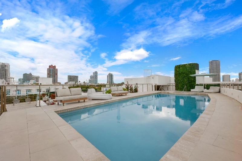 Bentley Hotel South Beach - image 1