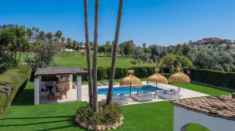 VACATION MARBELLA I Villa Sirio Golf-Front Villa Private Heated Pool BBQ Privacy World-Class Dining 10 min from Puerto Banus - image 30