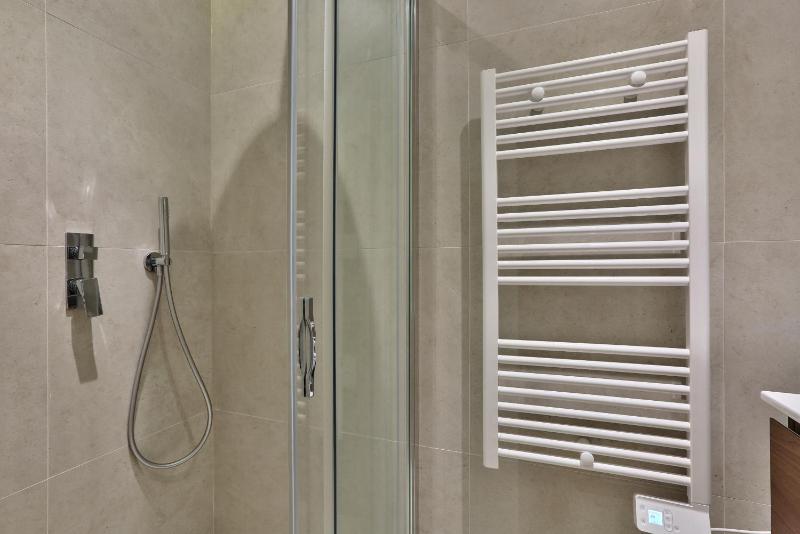 UrbanFlat 139 - Beautiful large Flat in Paris Saint-Germain - image 8