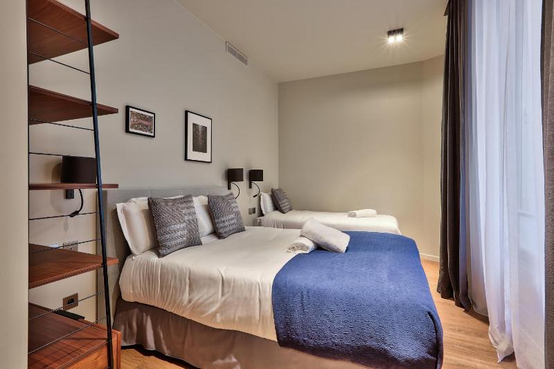 UrbanFlat 139 - Beautiful large Flat in Paris Saint-Germain - image 2