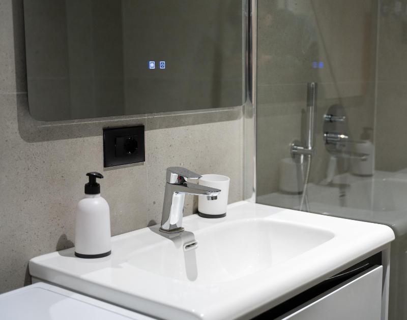 Barrikada-E Apartments - image 4