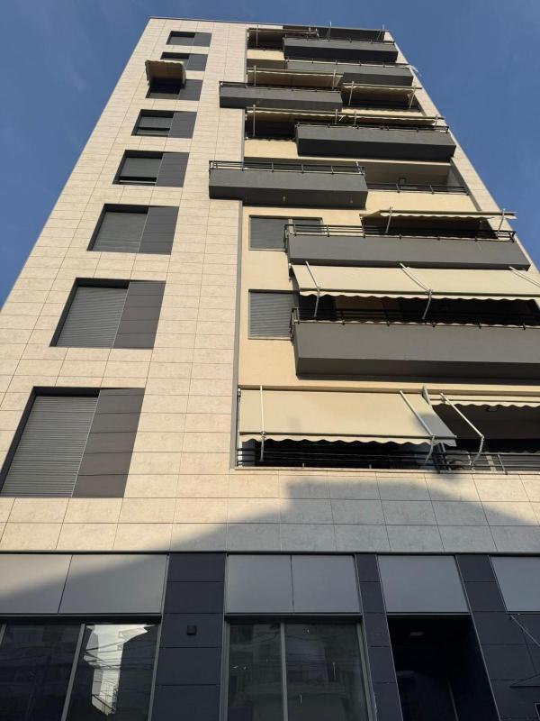 Skyline View Apartament Tirana - image 6