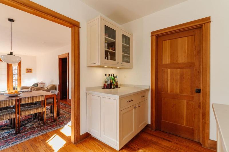 New! Mar Vista Craftsman with Guest House & Garden - image 14