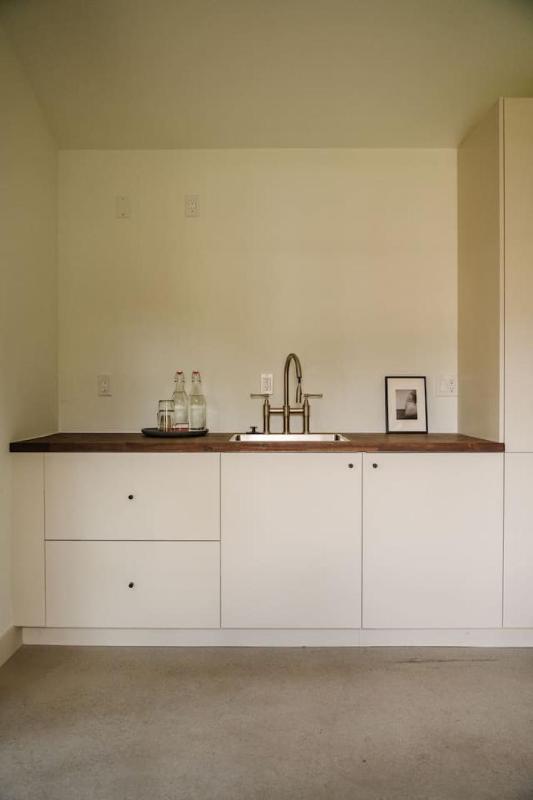New! Mar Vista Craftsman with Guest House & Garden - image 11
