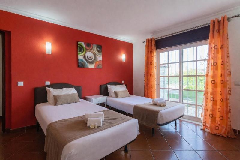 Villa Pacheco by Algarve Holidays - image 3