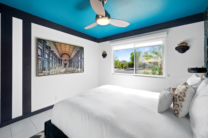Nova Mae charming 3-bedroom with private pool in sunny Palm Springs CA - image 19