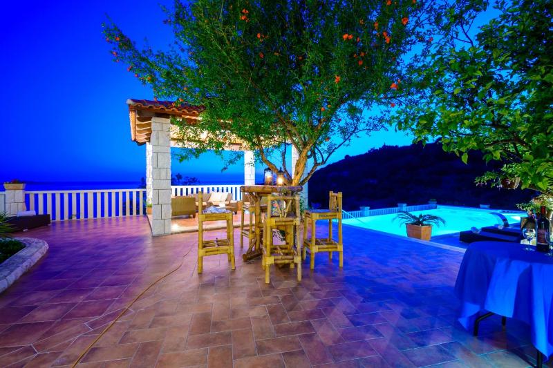 Luxury villa with a swimming pool Soline Dubrovnik - 3548 - image 26