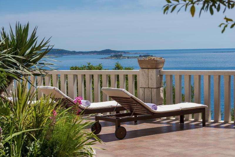 Luxury villa with a swimming pool Soline Dubrovnik - 3548 - image 22