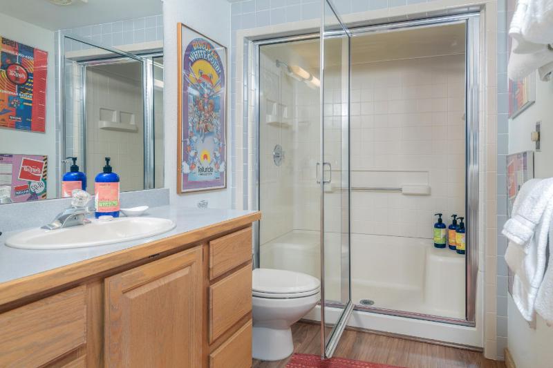 Riverside Retreat Condo - image 11