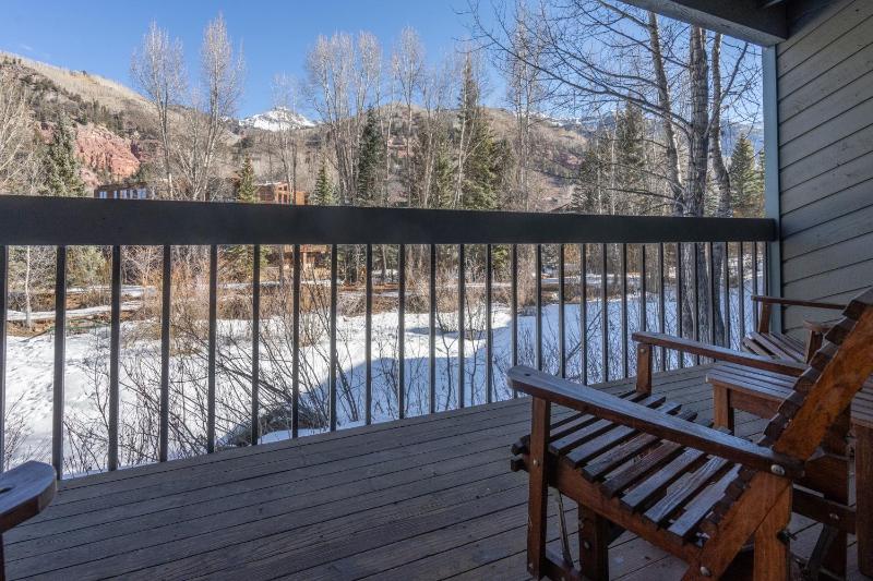 Riverside Retreat Condo - image 6