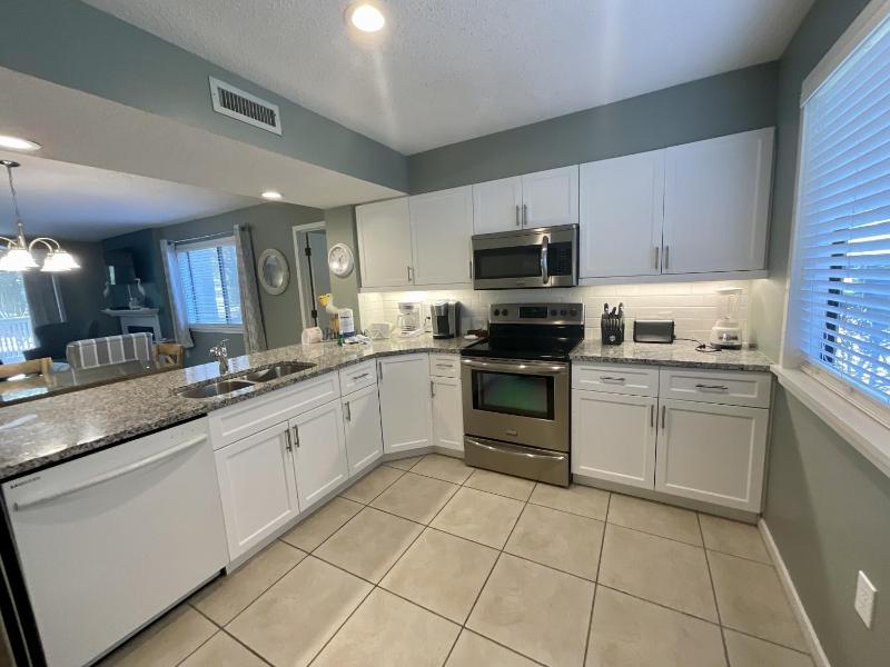15C West Hyde Park - image 35