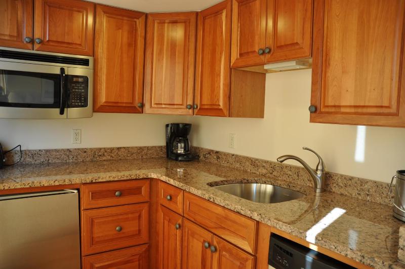 One-Bedroom Townhouse image 3
