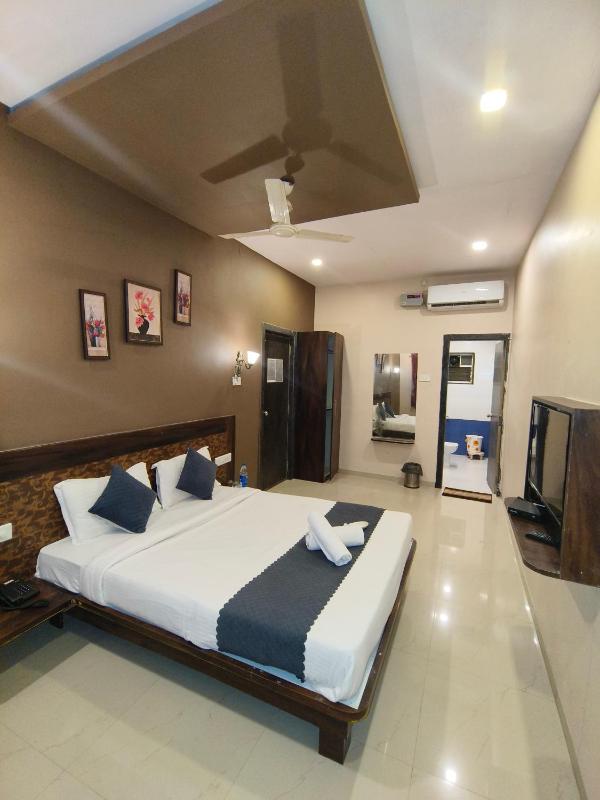 Hotel Nisha - image 41
