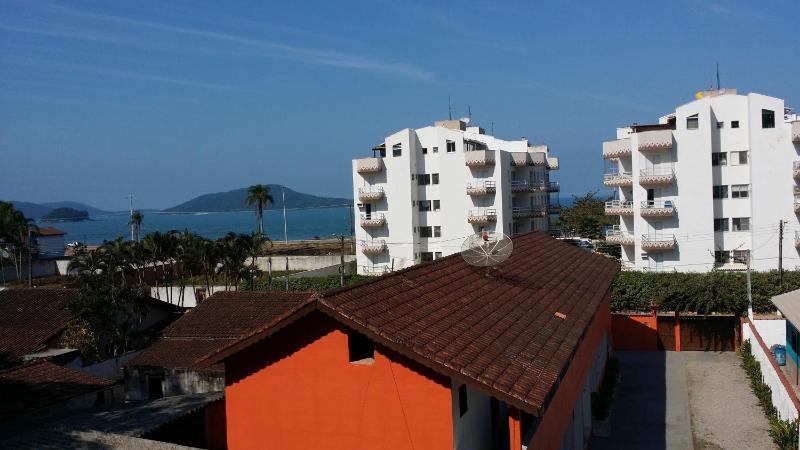 Recanto Casa de Pedrinha - Aptos para temporada e finais de semana - image 35
