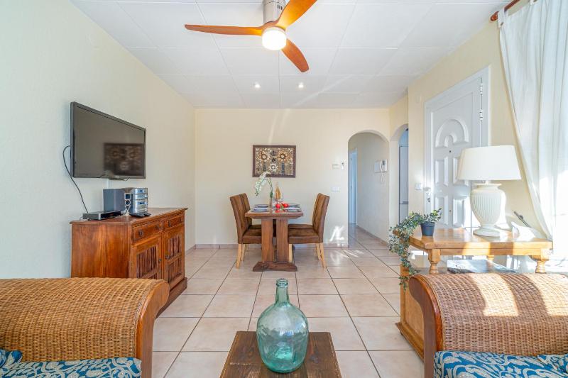 RESIDENCIA ALBERES -Apartamento completo con piscina barbacoa parking- B - image 26