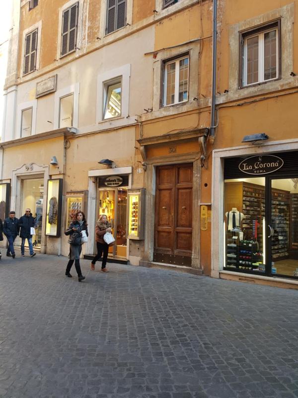 Living Rhome-SpanishSteps - image 2