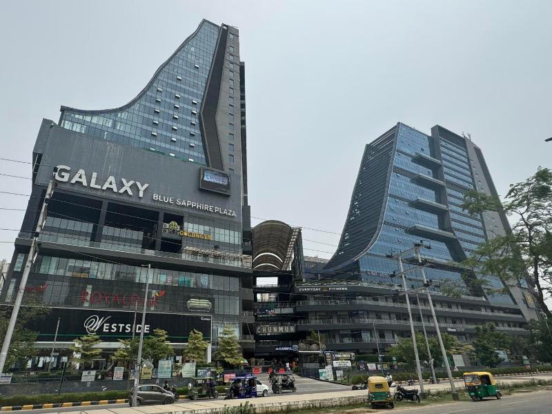 Galaxy blue sapphire plaza - image 10