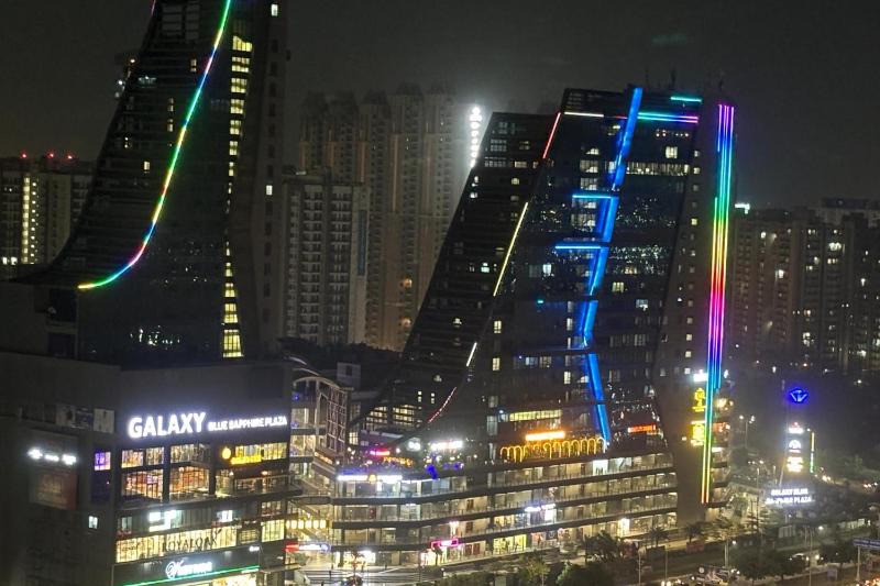 Galaxy blue sapphire plaza - image 12
