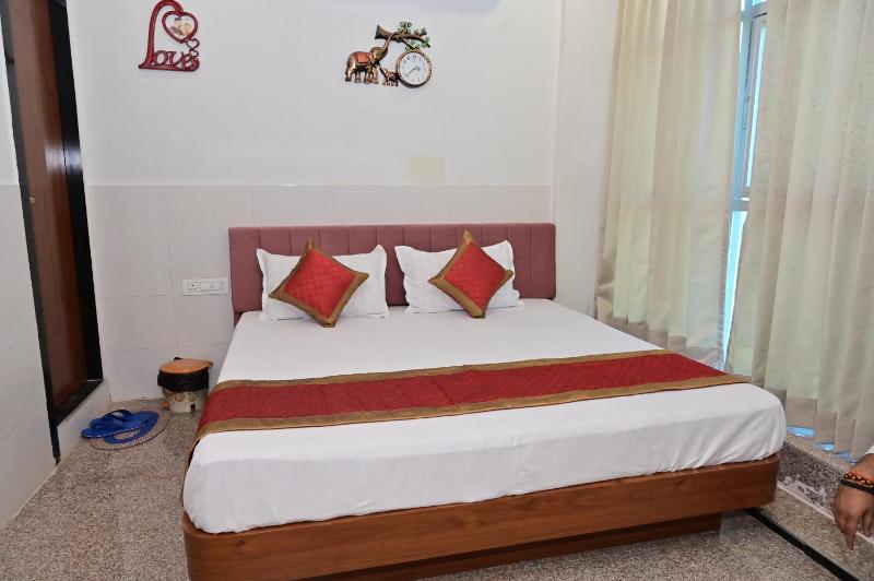 hotel shivaay & home stay - image 2